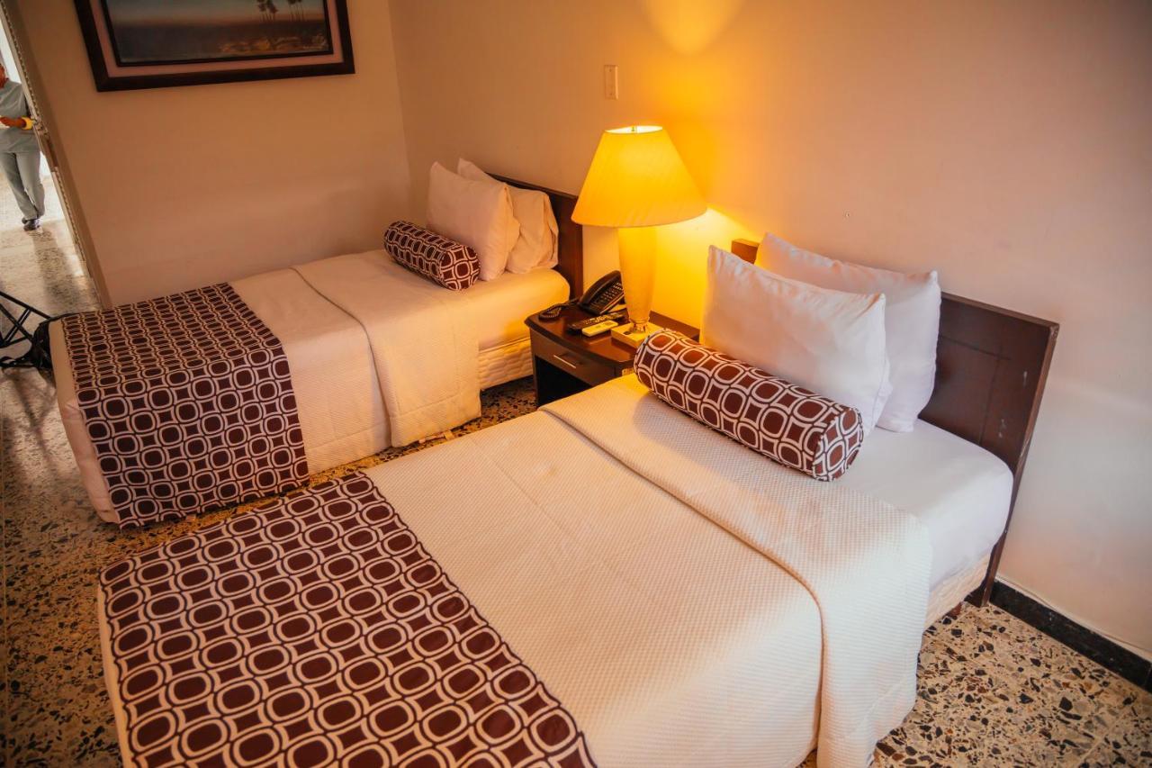 Hotel Tequendama Inn Estacion 부에나벤투라 외부 사진